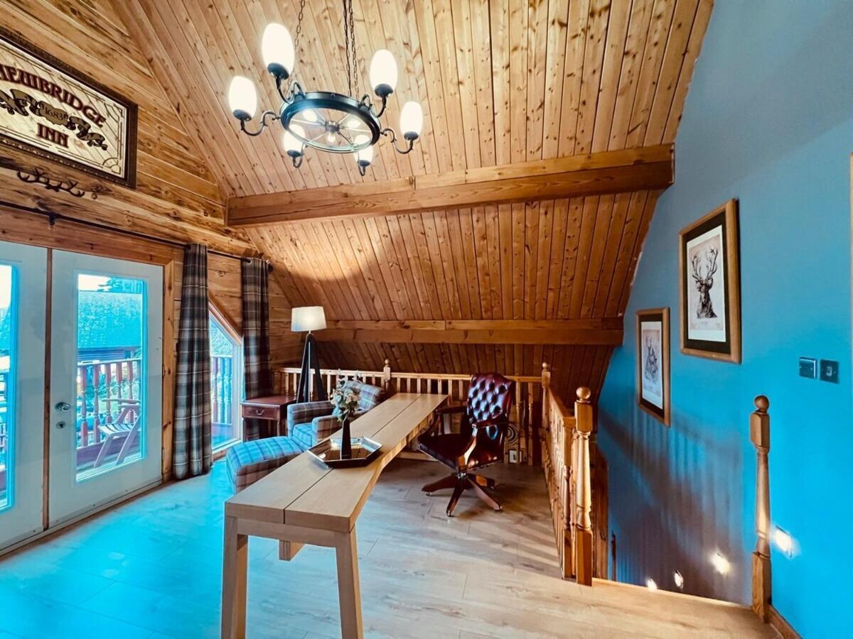 Lodges On Loch Ness インヴァネス 部屋 写真