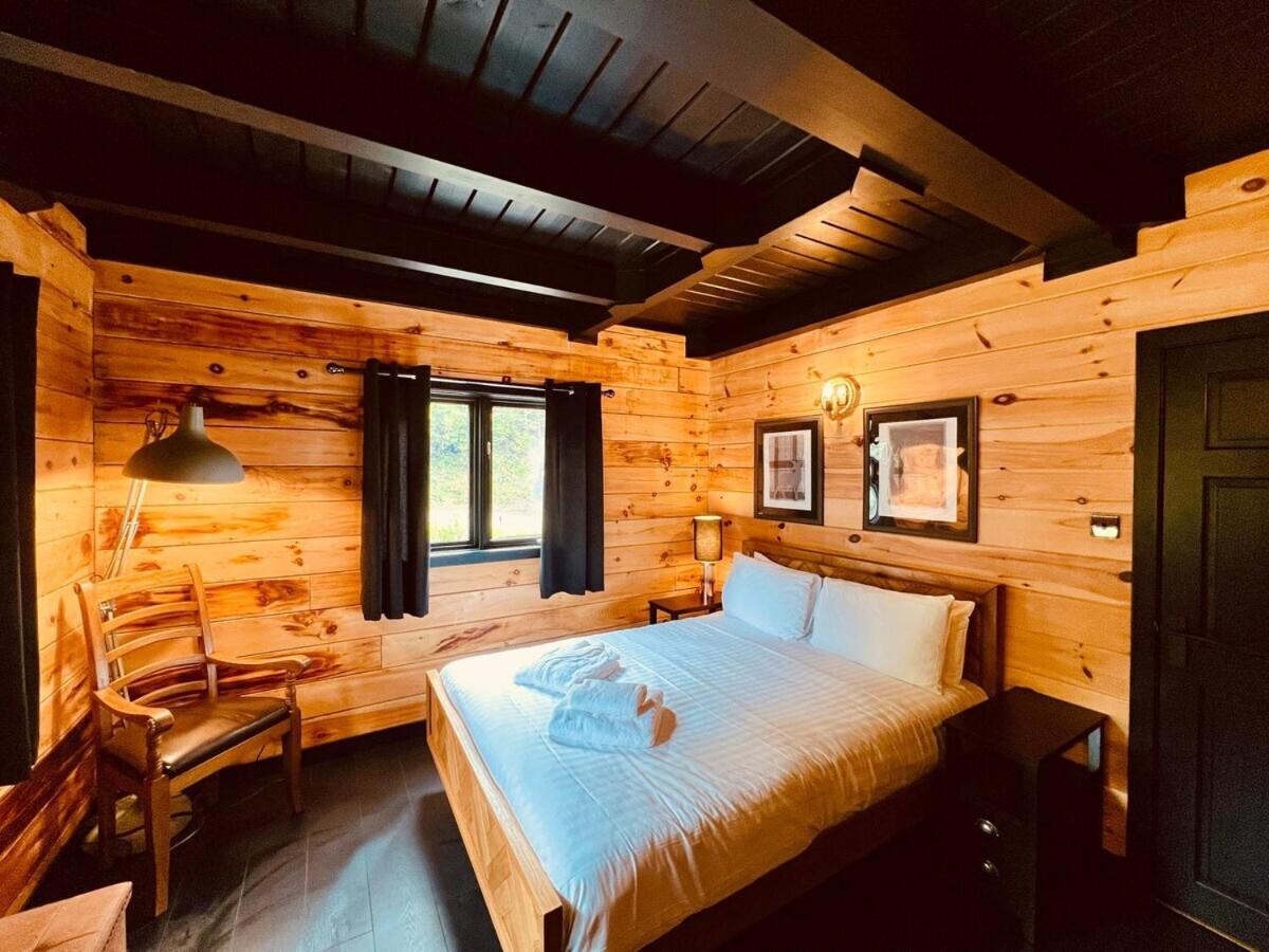 Lodges On Loch Ness インヴァネス 部屋 写真