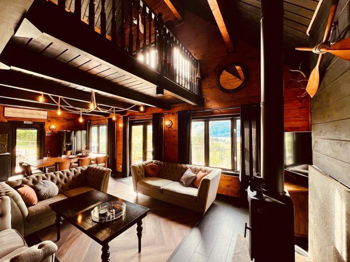 Lodges On Loch Ness インヴァネス 部屋 写真