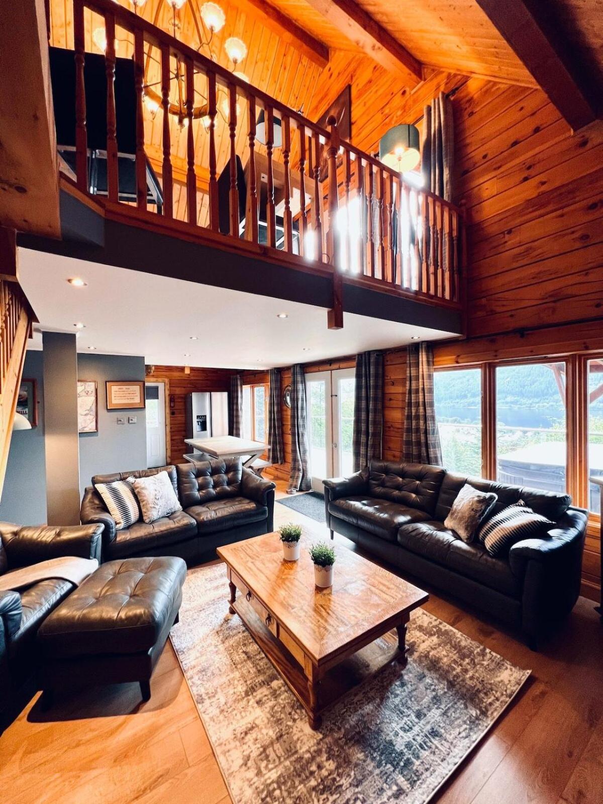 Lodges On Loch Ness インヴァネス エクステリア 写真